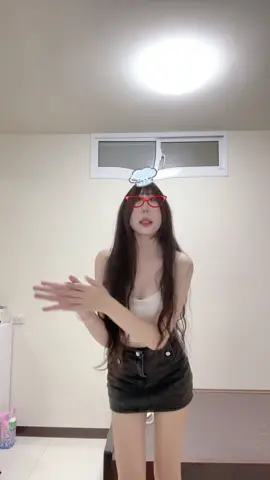 不能偷看我裙子 我才國二#國二 #fyp#fyppppppppppppppppppppppp 