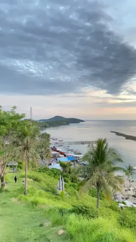 Menjelang sunset ✨✨ #batulicin #kalsel #banjarmasin #fyp #kotabaru #teluktamiang #beach #pantai 