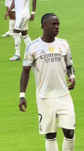 Donde quedó el Vini jr De Wembley del nominado Balón De Oro🥺🥺🤍🤍 #vinicius #viniciusjunior #realmadrid #alhilal #mundialdeclubes2025 #futbol #vinijr #realmadridfc #fypシ #viralvideo #DeportesEnTikTok #tiktokfootballacademy 