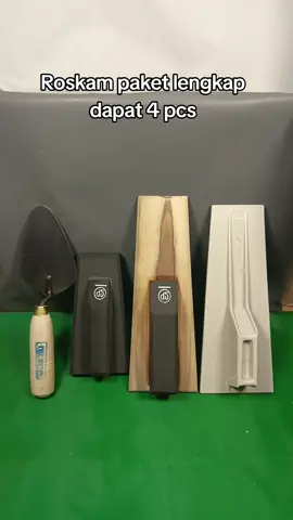 dapat roskam pvc acian, kayu plester, penghalus dan sendok tembok. #perkakastukang #alattukang #tukangbangunan #raskam 