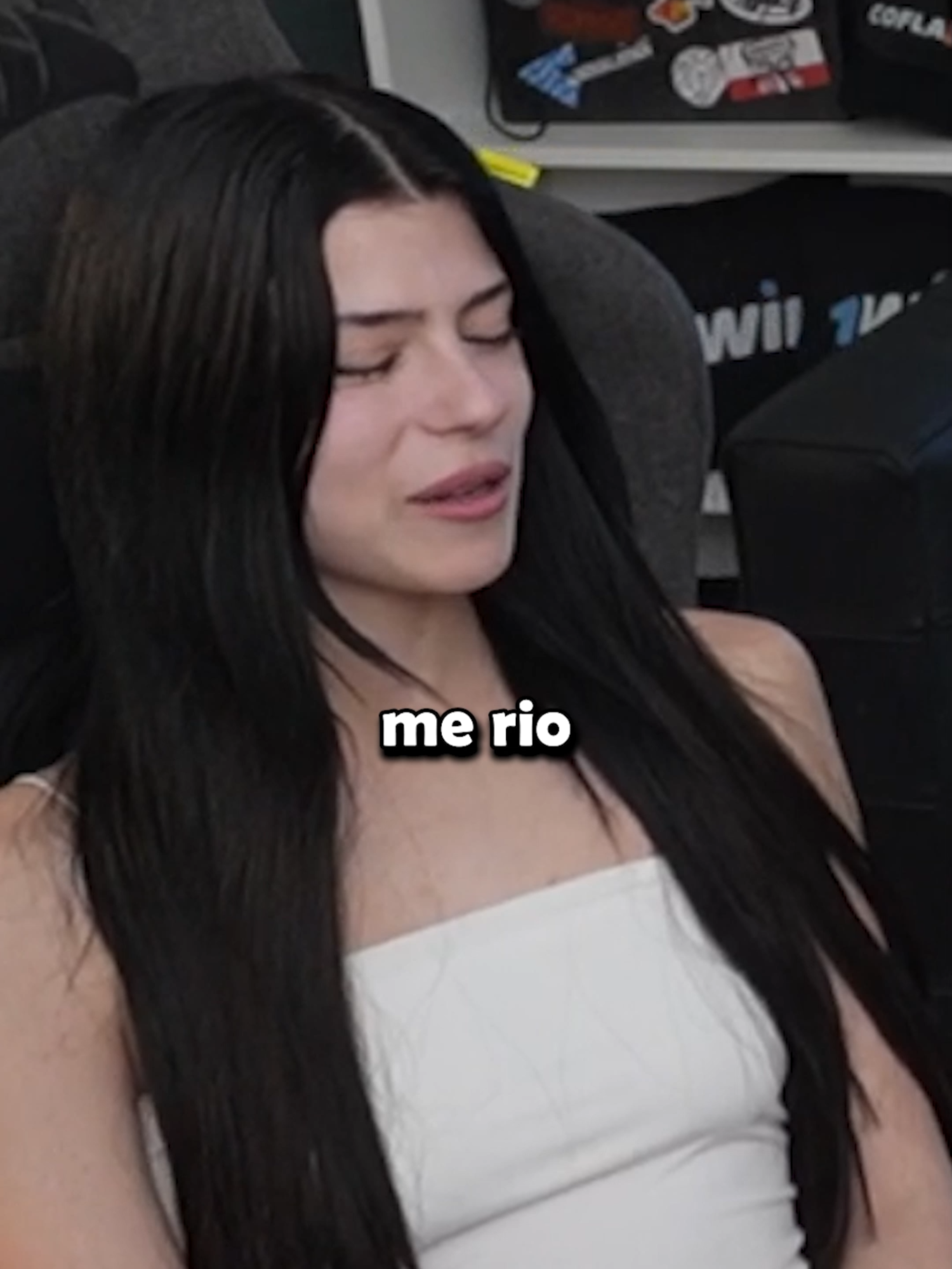 @xblackyxse rie mientras 😈😈🤣 con la 🍆 en la boca