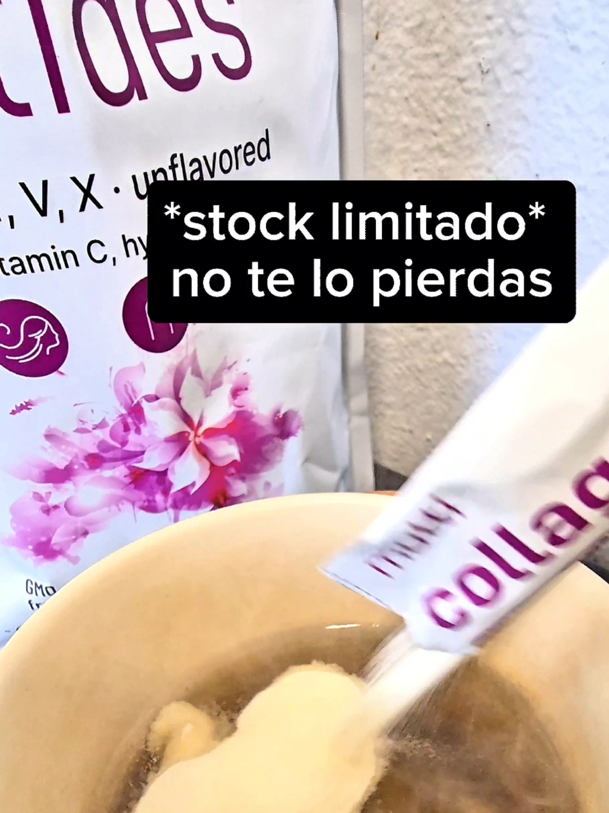 Las 2 libras duran 3 meses 💅 Favorece la piel, las articulaciones, los huesos, la masa muscular y el cabello💆‍♀️@Micro Ingredients  . . #collagen #colageno #collagenpeptides  #multivitamin #multivitamins #collagensupplement #supplements #funinthesun  #tiktokshopcreatorpicks #dealsforyoudays  #TikTokShopRestock #spotlightfinds  #tiktokmademebuyit #foryoupage 