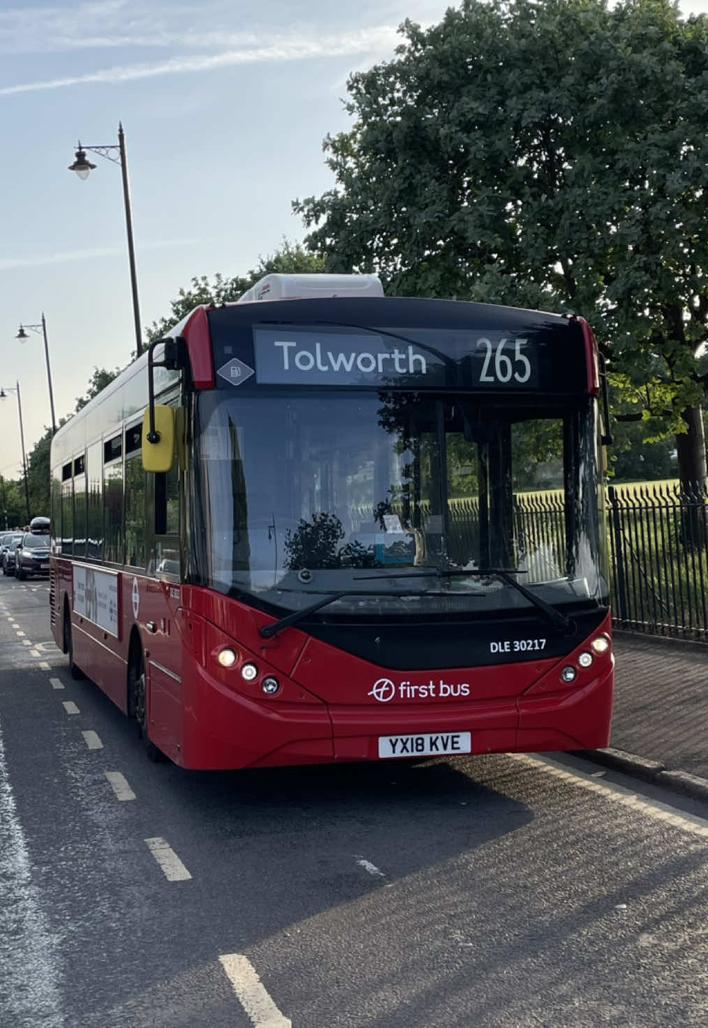 Kites Taking Over (WKE’s 😪) Here’s FW’s DLE30217 YX18 KVE On Route 33 Leaving Church Road/Red Lion Flooring It Towards Fulwell 💨 @Sean Brown6811 