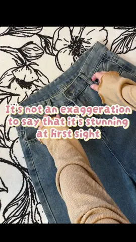 The beauty of life comes from a good pair of pants #clasheglamz#jeans#seluar#seluarwanita#jeanshighwaist#celanajeanswanita#highwaistjeans#kulotjeans#outfitinspiration#loosejeans#denimjeans#jeansloose#palazzo#seluarsarung#seluarpingganggetah#plussizejeans