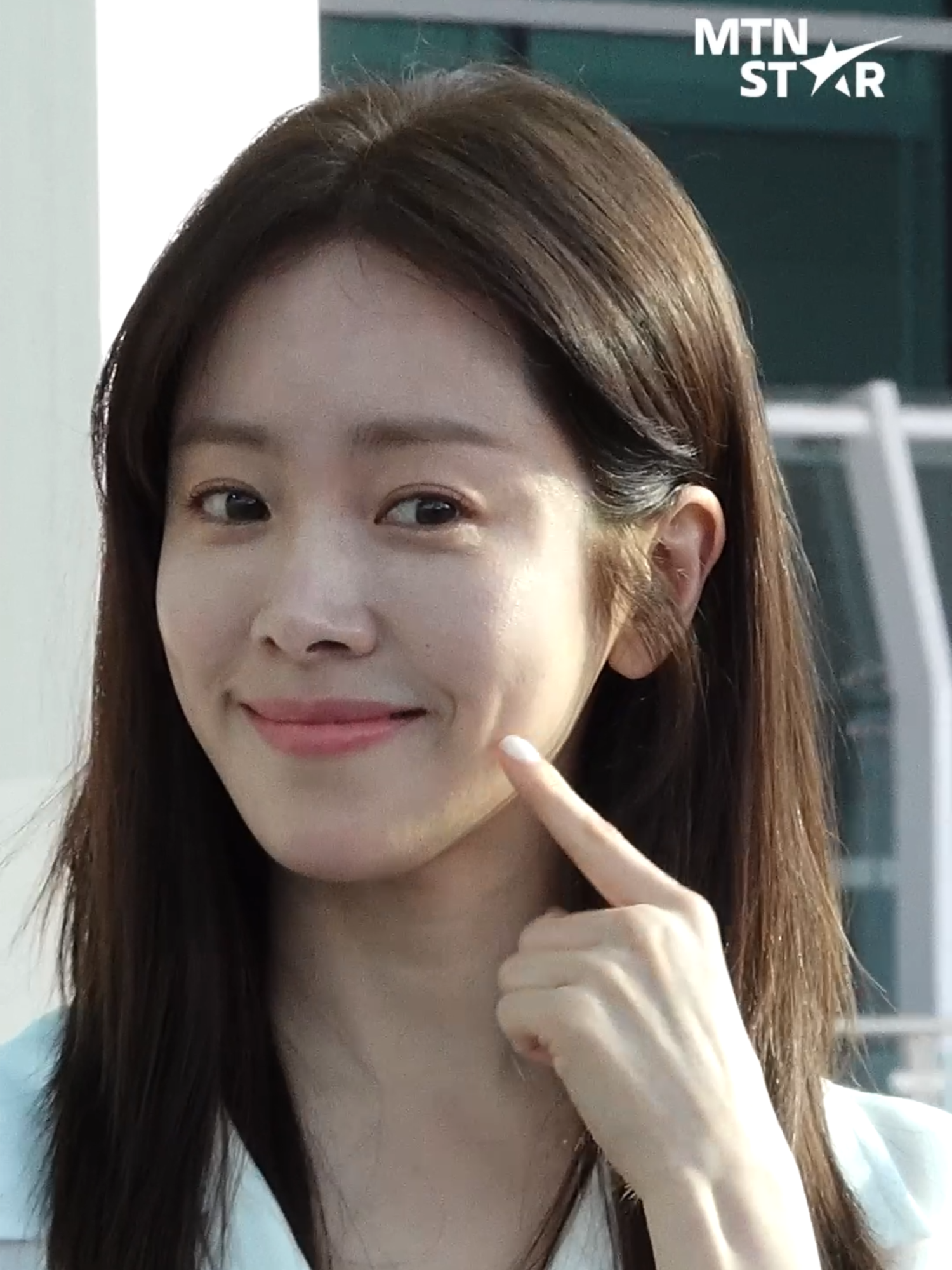 한지민, 보조개 플러팅의 정석 💗 ｜ Han Ji Min [MTN 직캠] #한지민 #hanjimin #공항패션 #머니투데이방송 #MTN #MTNSTAR
