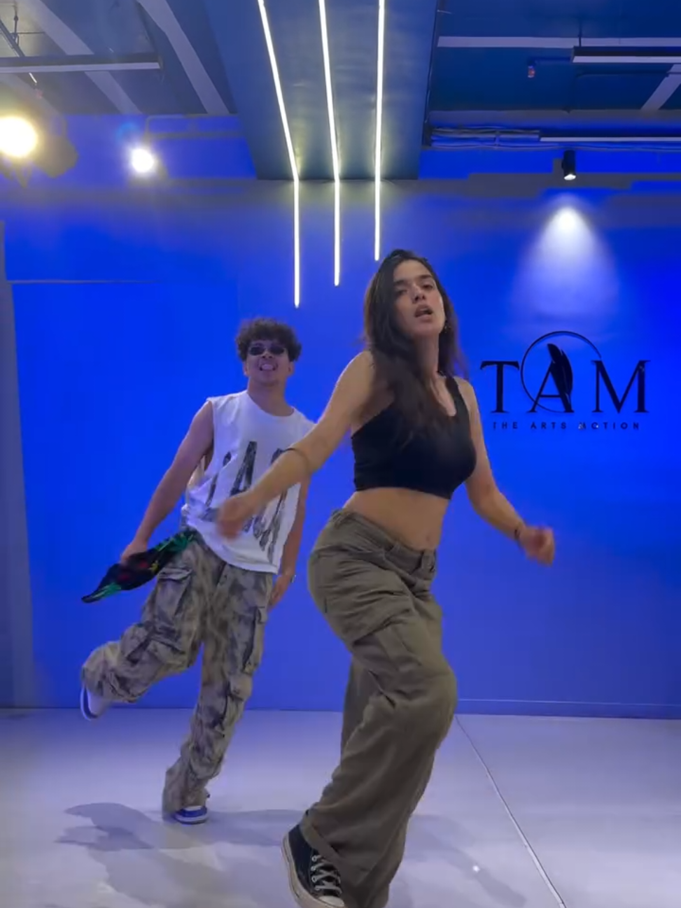 Chhaliya 💃🔥 #bollywood #bollywoodsong #bollywoodmusic #bollywooddance #dancewithpartner #tiktokindonesia #renavideos #fypシ #fyp 
