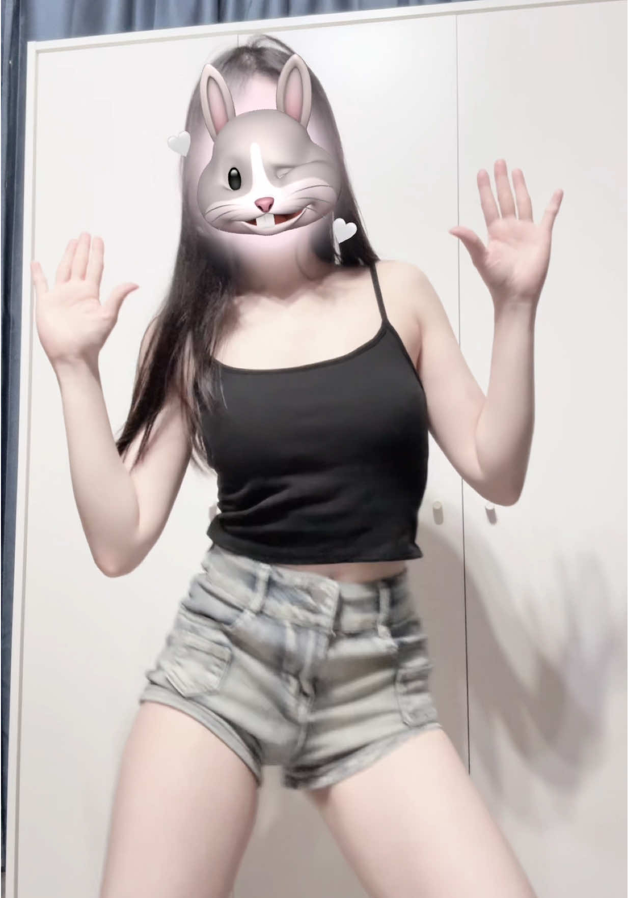 這個人的推特怎麼這麼好看 #shakeittothemax  #fyp 