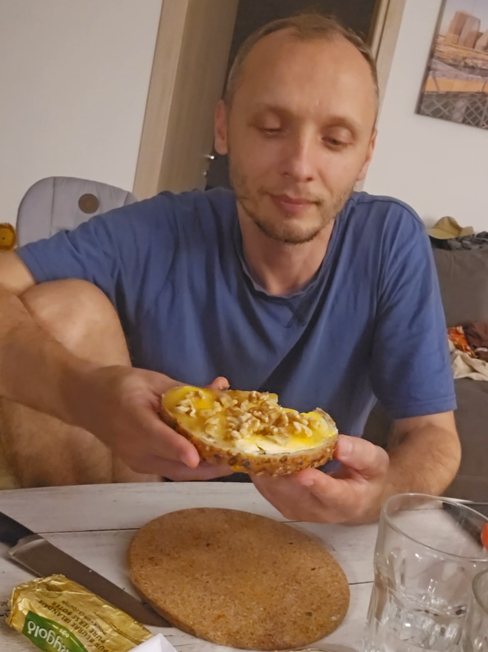 mereu face combinatii d-astea dubioase 😅 si imi da si mie sa incerc #fyp #funny #viral 