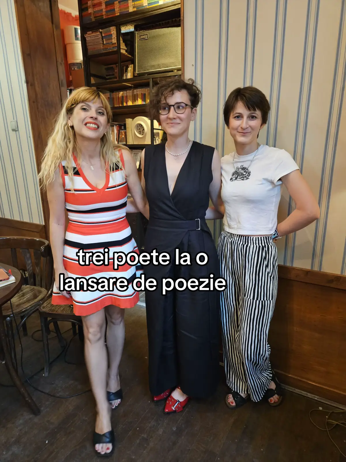 ieri la Londohome. It was so nice 🥹💕📚  #lansare #bucuresti #me #eu #poezie #booktokromania #fyp #pentrutine #cititoridinromania #cititulecool #tiktokromania #event #eveniment #bucharest 