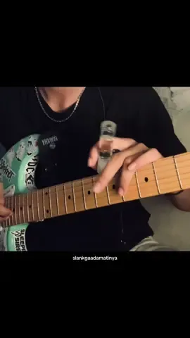 duhh kok rada fly ya bray?🥴 •newbie✌🏻 #slankersindonesia #slank #cover #fypage  @محمد 