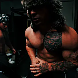 #trentwins #trentwinsedit #manicmike #gym 