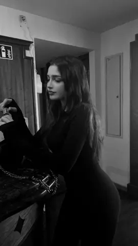 #بيا_محطه_تريدني_انزل_واني_عايفني_القطار 🌷🎬 #♡♡ #fypシ゚viral #fypシ #اكسبلور #عبارات_الفخمه📿📌 #مجرد________ذووووووق🎶🎵💞 #ᥫ᭡ #تصميم_فيديوهات🎶🎤🎬 #اكسبلورexplore❥🕊 