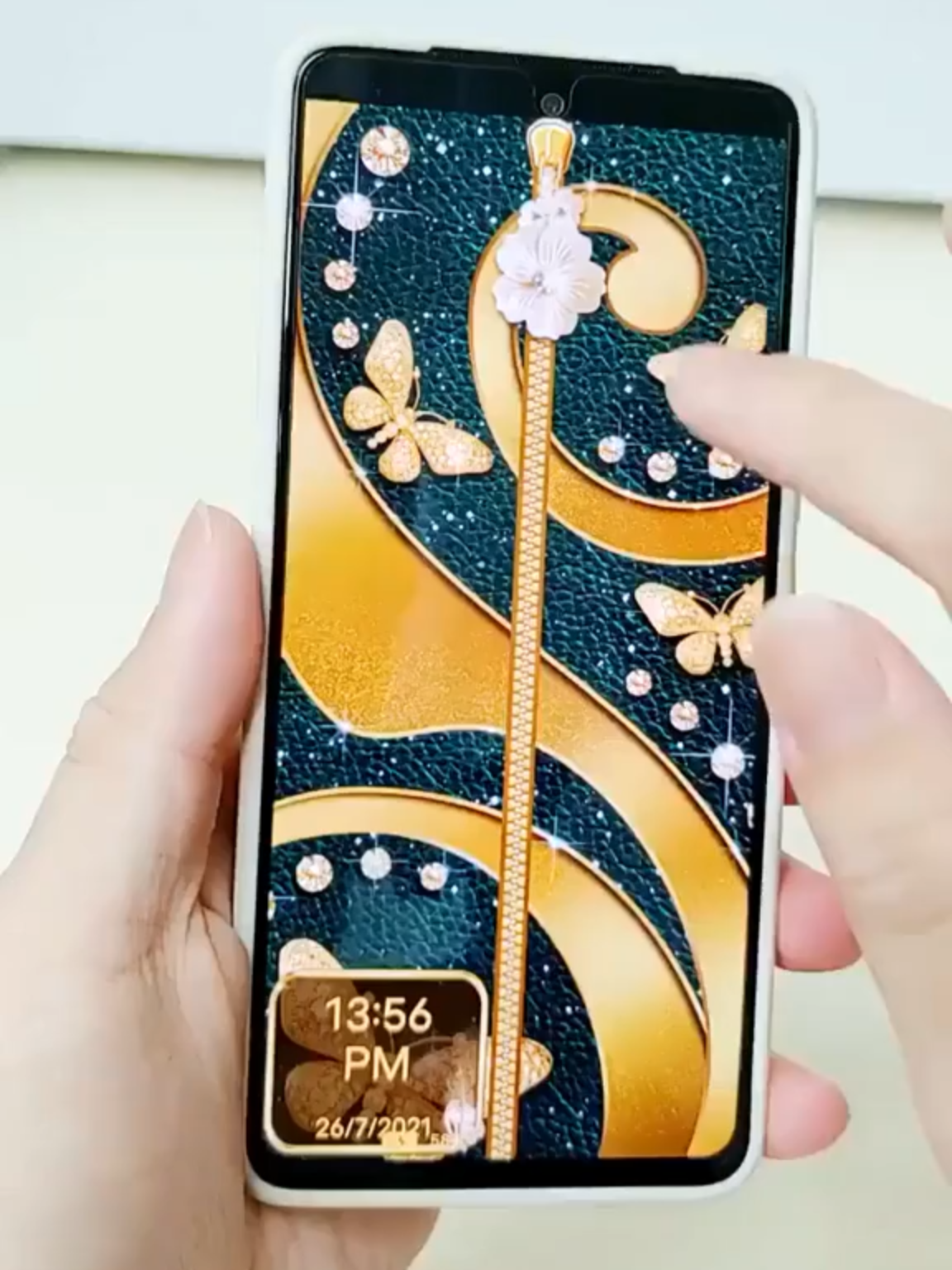 Gold1906_8 The ultimate door lock solution is here. Get Zipper Lock! 🌟