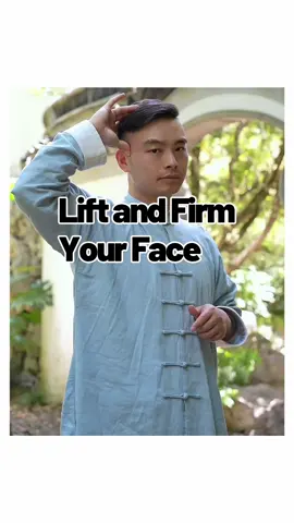 👉Many facial massage techniques involve pulling the skin on the face. If you're not in your morning or nighttime skincare routine and want to avoid tugging on bare skin (which can lead to fine wrinkles), try these two massage methods—no face skin contact required!🥳 🤗✨They effectively improve sagging, define the jawline, and lift the cheeks, helping you look a decade younger than your peers! #taichi #massage #acupressure #healthylifestyle #wellnesstips #healthy #wellness #beautyhacks #beautytips #face #antiaging #facialmassage #naturalremedies #tcm #fyp 