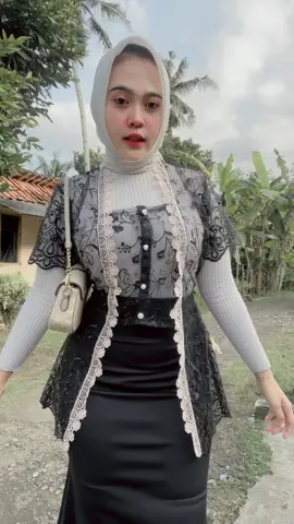 cocok buat kondangan nih🤩#ootdhijabstyle #ootdfashion #ootdkondangan #produklokal #fypppppppppppppp 