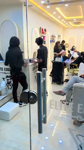 Best salon ❤️ 03269444084 #whitening #facial #hydra #haircut #fadehaircut #hairstyling #beard #styling #menicure #pedicure #headmassage #wax #salon #islamabad #tiktok #foryou #foryoupage #fyp #tiktokviral #tiktoknews #million 