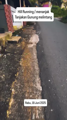 Hill Running / kenaikan  #Running #runningmotivation #olahraga #runners #runningman #fotoyu #amboinarunners #ambonpride🏝🔥 #malukupride🏝🔥 