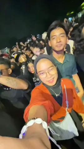 #CapCut infoo konser 😁 #fyp #konser #reggae #joget #sunset #viral 