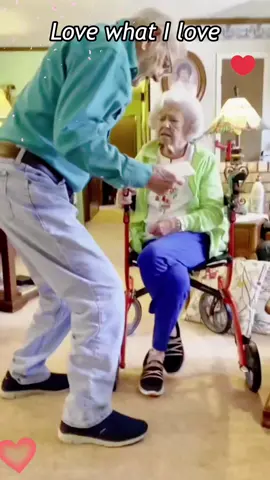 Spending a lifetime together.🥰🥰🥰 #oldcouple #oldpeopleinlove #old #geandma #couple #oldlove #usas #move #loveyou #family