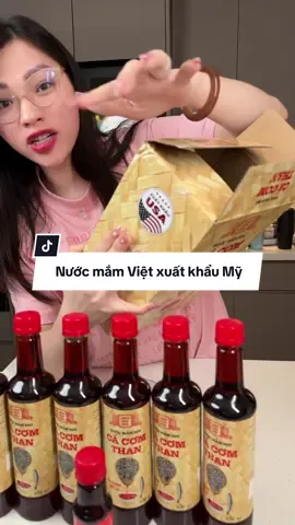 Nước mắm cá cơm than hàng Việt Nam chất lượng, đã được xuất khẩu sang nước ngoài. Đậm vị cá, thơm ngon cực kì. Combo 6 chai đang có giá siêu hời. Mời cả nhà chốt đơn☺️ #xuhuong #muataitiktok #nuocmam #nuocmamtruyenthong #nuocmamlangchaixua #nuocmamcacomthan 