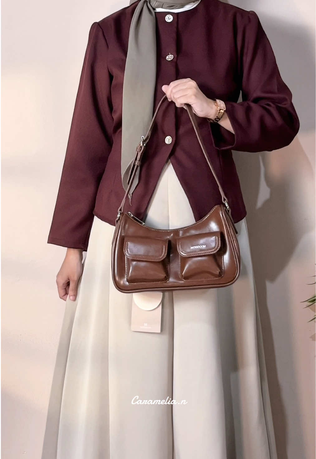 Inspirasi outfit wanita old money, classy, & elegan 🤎♥️ #inspirasioutfit #ootdhijab #mixandmatch #oldmoney #fashion #rekomendasioutfit