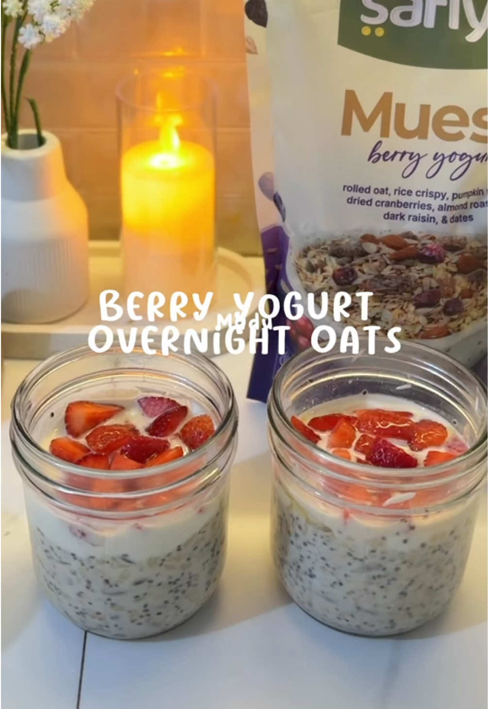 Sarapan sehat tapi tetap enak, ga hambar, ga eneq dan super praktis! Aku dan suami tuh suka bgt sama overnight oats, pas tau ada muesli ini, aku langsung co karna penasaran bgt. Ternyata emg enak bgt, ga hambar, udah ada kacang
