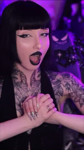 That was unexpected… #ravenalternative #twitch 