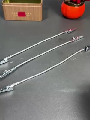 Double-headed metal crocodile clip, mosquito coils are convenient and safe