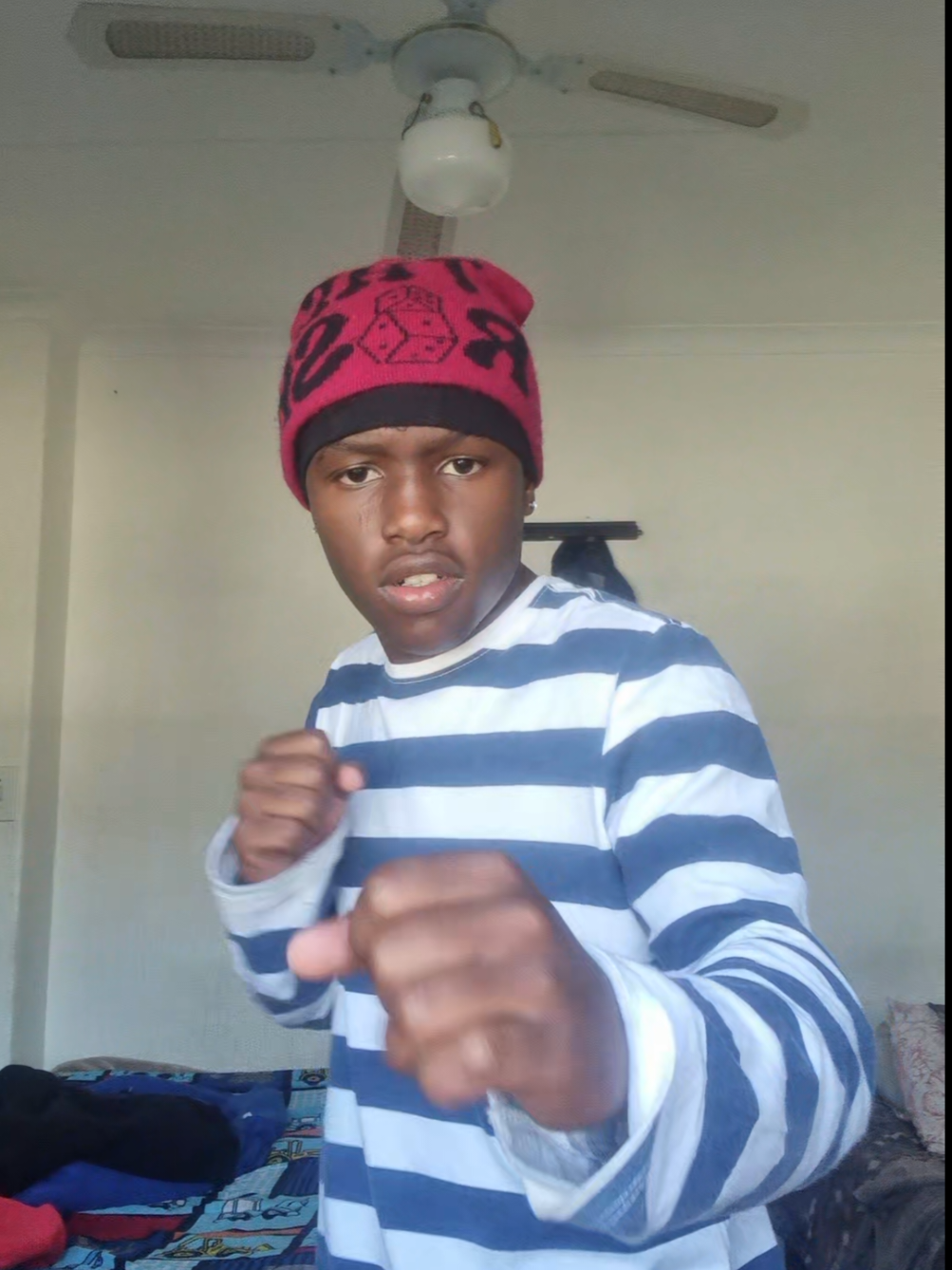 why does this happen bro #tiktok #viral #funny #fyp 
