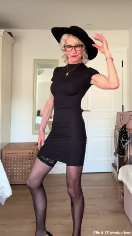 Showcasing black and my beautiful new necklace! @Tom François thank you! Xxx #ageisjustanumber #inspiringwomen #positivity #confident #fashionwithstyle #model #heels #stockings #perfectbody 