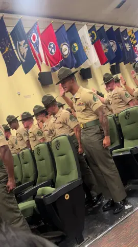 Marines Semper Fi #migranteslatinos🇺🇲🇺🇲 #mexicosmericano🇺🇸🇲🇽 #sueñoamericano #marines #soldado #kansas 