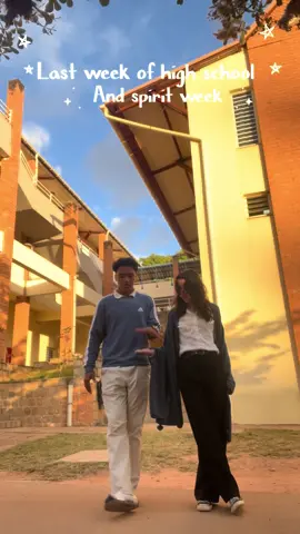 Spirit week & last week of high school ft. My friends 🫶 #school #senior #spiritweek #outfit #fitcheck #lastweekofschool 