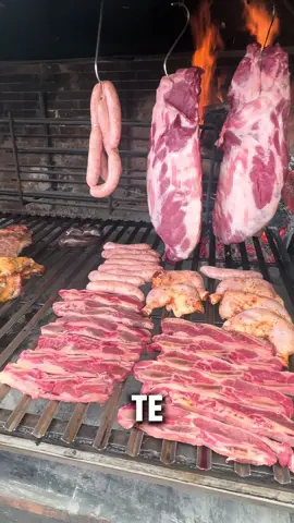 Hoy vine a comer a bar casa Adolfo Ubicado en Asturias Lugar El Llordal, 28, 33456 Llordal, Asturias Donde una familia argentina uruguaya tiene un verdadero asador!  Abierto todo el año , es un lugar excelente para disfrutar de la naturaleza y comer bien rico! Sus milangas y kachopos son riquísimos y sus asados legendarios por no hablar de sus postres caseros🤤 #argentina #costumbresargentinas #argentino #cosasargentinas #argento #humorargentino #astruias #argentinosasturias