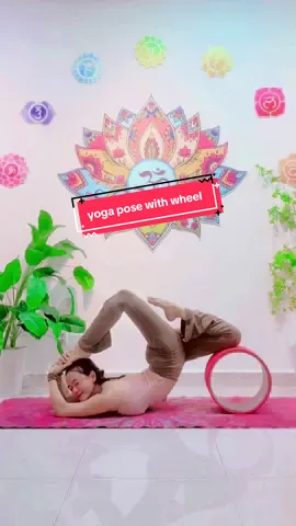 🍀 Âm thầm trên thảm tập, để một ngày khí chất tự toả ra ☺️🥰 #Changyogaart #YogawithChang #yogaquan12 #phongtapyogaquan12 #yogaposes #yogawithwheel #taodangyogavoivong #tutheyogadep #molungtren #dailyyoga 