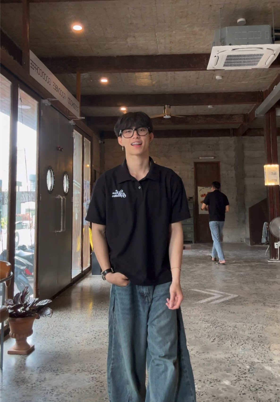 cho đăng lại nhe hẹ hẹ hẹ  #whose #xuhuong #fyp #foryoupage #viral #outfits 