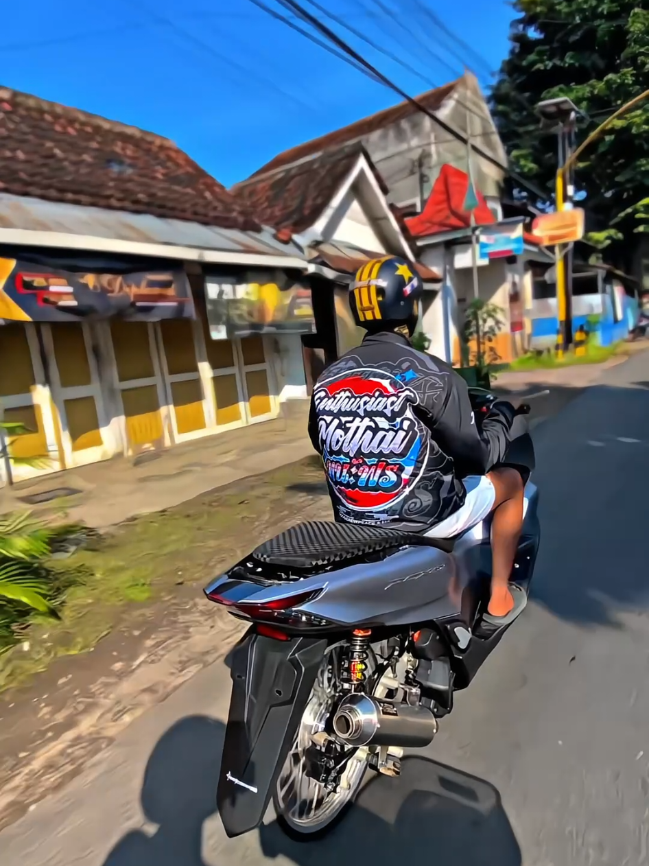 gelombang paus🌊🐋 #pcxthaiconcept🇹🇭🇵🇭 #pcx160ล้อ17แต่งสวย❤️✌️ #wave125i_ไฟเลี้ยวบังลม #wave125i_ไฟเลี้ยวบังลม🚀🌪 #thaiculture🇹🇭 #masukberanda #fypシ 