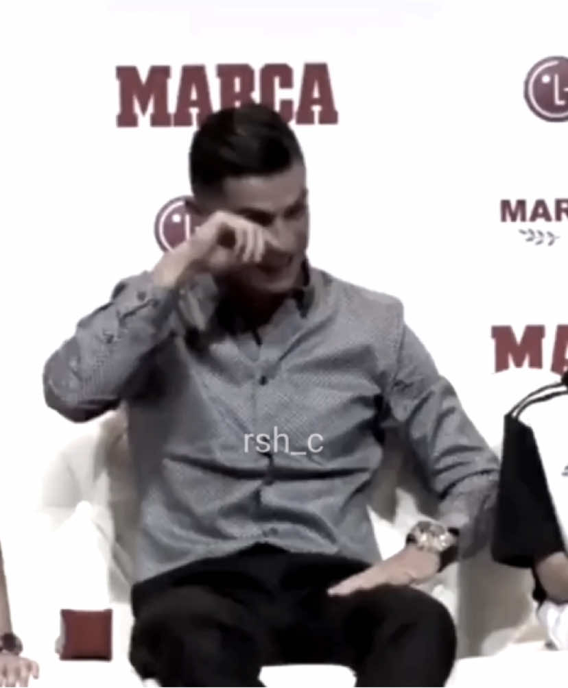 تخيل شجره بيها اوراق 💔 ! #fyp #cristianoronaldo 