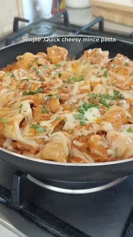 Super Quick Easy and delicious cheesy mince pasta😋Ingredients are listed in the video and all my recipes are available on barbhomekitchen.com  #pasta #lunchideas #EasyRecipes #quickrecipes #foodies 