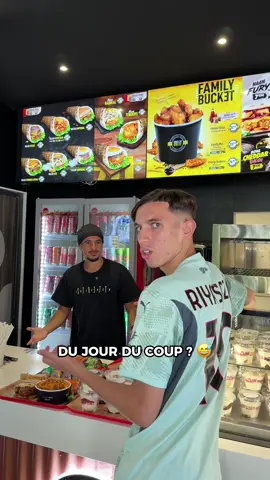 C’est quoi l’offre du jour du coup ? 😅 @riyasdzz  #humour #halal #poulet #parishalal #pourtoi 