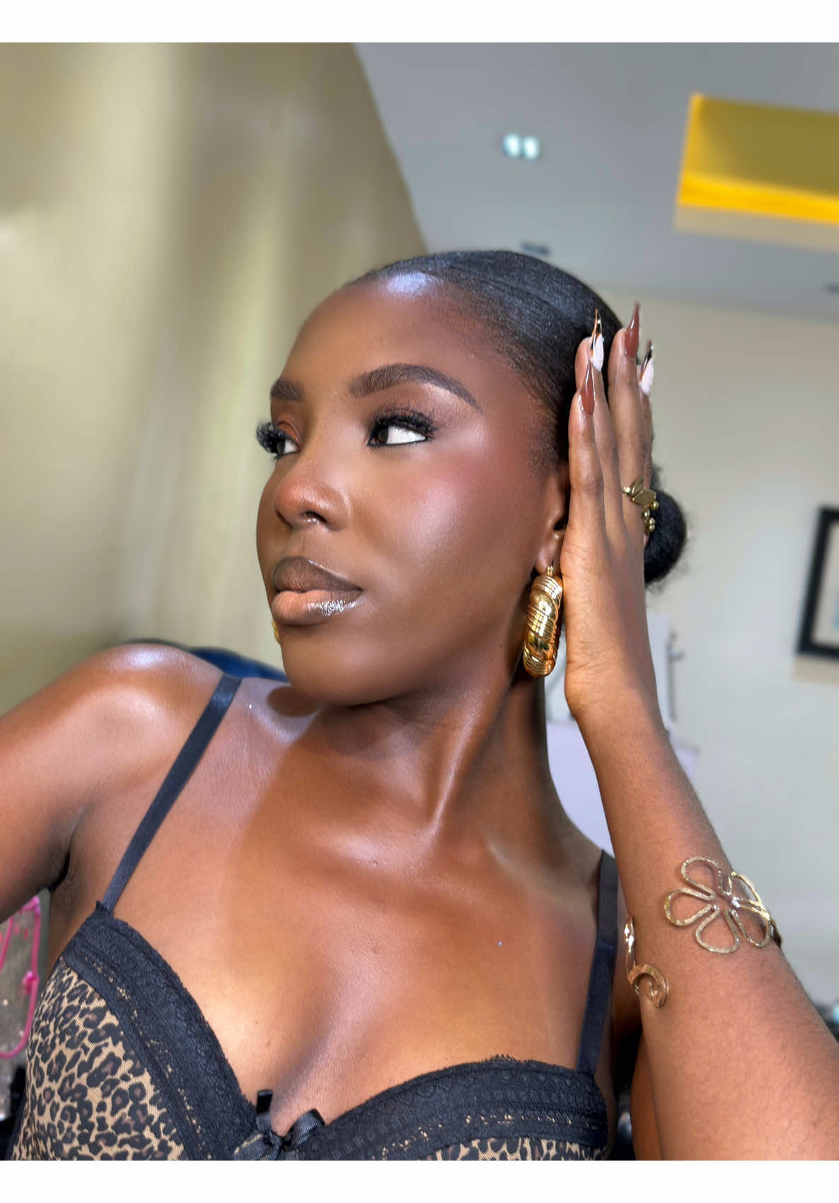 #blackgirlmakeup #makeupartistinlakowe #christianmakeupinfluencer #minimalistglam #makeupartistinabijo #makeupartistinmajek #majekmua #makeupartistinsangotedo #makeupartistinlakowe #blackgirls #blackgirls 