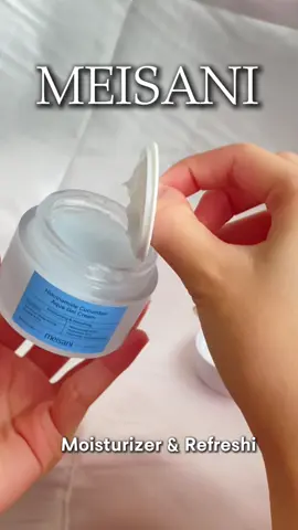 - my all time favorite korean skincare  can moisturize and refresh my skin 💧🥒  @Meisani  @YesStyle  #yesstyleinfluencers #meisani #skincare #kbeauty #yestyle #fyp 