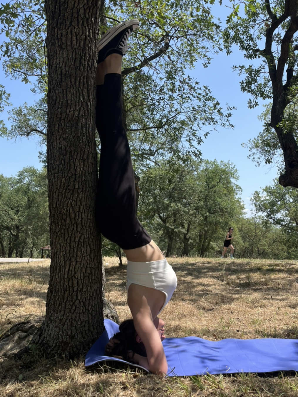 moment from our amazing practice✨✨  #yoga #flow #yogapractice #yogainspiration #stretching #flexibility #backbends #fy #fypage #kesfet #kesfetteyiz #health 
