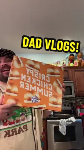 It’s always a good day when you wake up to a package from @White Castle baybeeee! Oliver is totally jamming out to the dancing fruit again today, and per usual I’m waking up late. Get ready with me and then let’s open this package from White Castle…. Crispy Chicken Summer baybeeeee!! #snackgod #whitecastle #Vlog #getreadywithme #dadlife #babyvlog #heybear #fitcheck #unboxing #opening #crispychicken #Summer #remi4vlog #snackhomies 