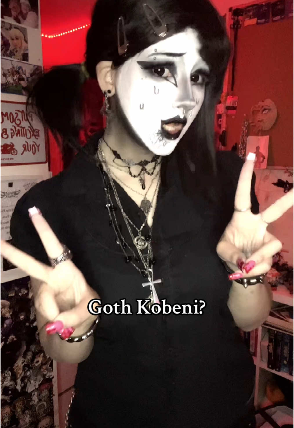 IM OMW TO PROM RN AHHH IM SO EXCITED #goth #gothmakeup  ##kobeni##kobenicosplay##kobenichainsawman##kobenihigashiyama##chainsawman##csm##chainsawmancosplay