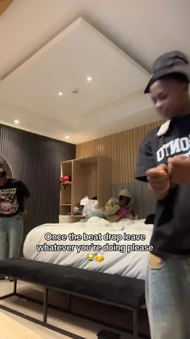 My guy get up once 😹🙆🏽‍♂️#fyp #goviral #emmadf #trendingvideo #amapiano 