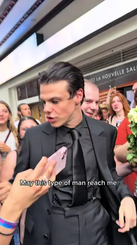 @yungblud ✨#yungblud #yungbludarmy #blackheartsclub 