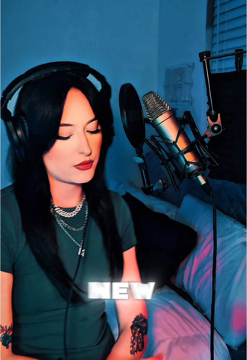 Song: “HUNNID” by maggesty 🖤 #bars #hiphop #rap #newmusicfriday 