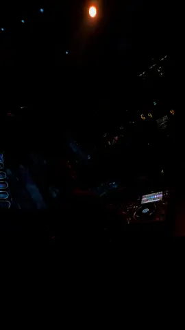 Còn buồn không em 🙂#njr #thịnhhành #viral #nhachaymoingay🎧 #fyp #giaitritiktok #club #thankyou #chinatiktok 