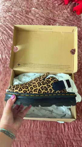 For the cheetah girlies 🤩✨🐆 #drmartens 