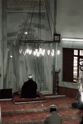 فشكوت إليه ذنوبي فاستغفر لي محبوبي  عليك الصلاة والسلام يارسول الله 💓  #اللهم_صل_وسلم_على_نبينا_محمد #الحمدلله_دائماً_وابداً #اسطنبول #تركيا #tiktok #مصر #allah #اناشيد #ابتهالات #explore #تصميم_فيديوهات🎶🎤🎬 #تصويري📷 #anasheed 